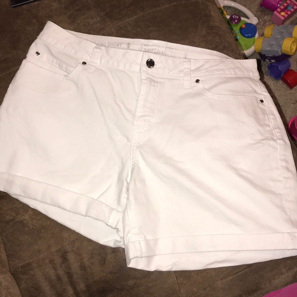 Jennifer Lopez boyfriend shorts